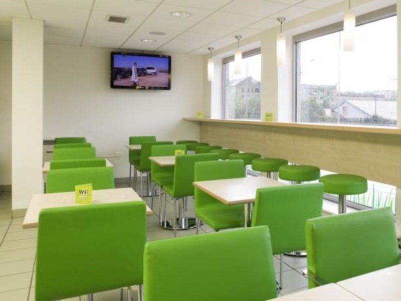 Ibis Budget Manchester Salford Quays Exterior photo