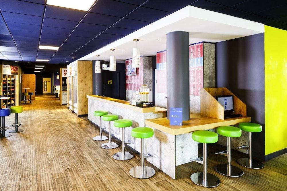 Ibis Budget Manchester Salford Quays Exterior photo